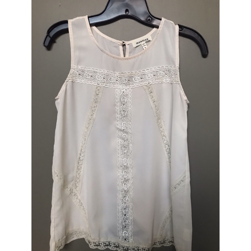Lace tank top with tulip open back